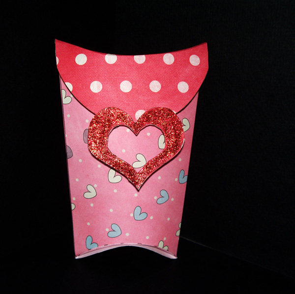 Christy-heart_pillowbox
