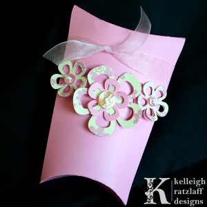 FlowerPillowBox_web2