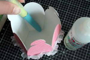 11 - glue bottom 4